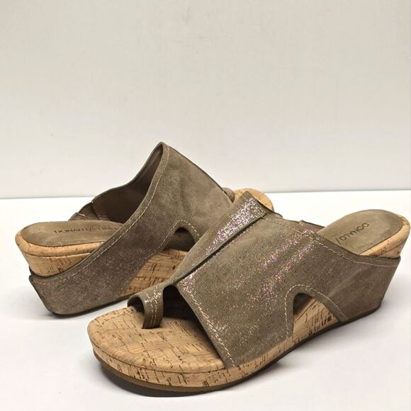 Donald Pliner Gerie Loop Cork Wedge Beige Gold Shimmering Leather Sandals 9.5 - Picture 1 of 8